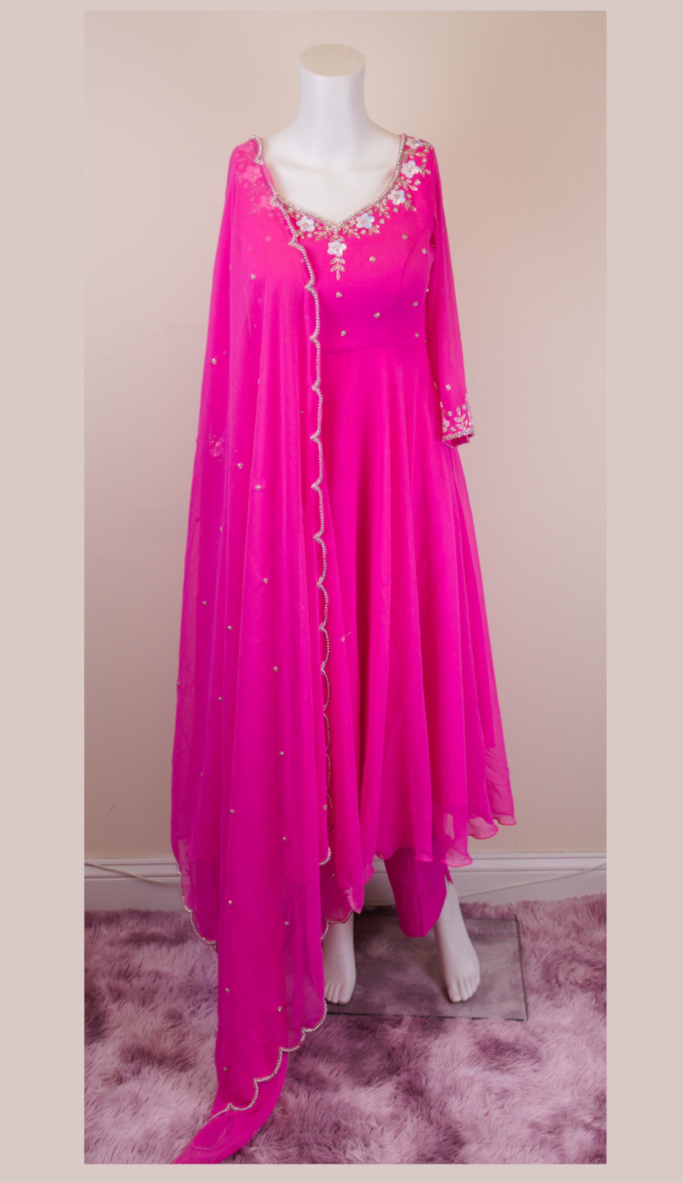 Pink anarkali Kurtha